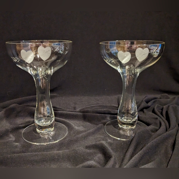 Vintage Hollow Stem Champagne Glasses with hearts & arrows. Set of 2 - Picture 1 of 1